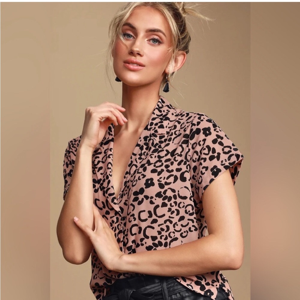 Lulu’s Edie Blush Pink Cheetah Print Button Up Blouse - Picture 3 of 6